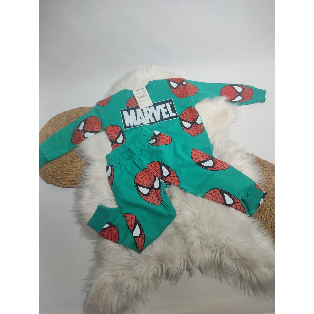 Erkek çocuk örümcek adamlı pijama takımı